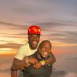 Terry Crews carrega Vini Jr. no Cristo Redentor; veja vídeo