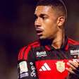 Após goleada do Flamengo, Samuel Lino diz sonhar com volta à Seleção