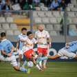 Bragantino empata fora de casa com Sporting Cristal em jogo de ida do playoff da Sul-Americana