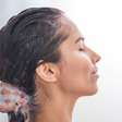 Como lavar o cabelo ao contrário: 4 passos para dar mais maciez e volume ao cabelo fino