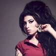 Mãe de Amy Winehouse fala da saudade após 15 anos