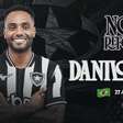Botafogo anuncia novo centroavante