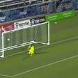 Vídeo: herói de Curaçao na Copa, goleiro sofre gol do meio do campo nos EUA