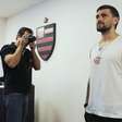 Arrascaeta ganhará um busto no Flamengo