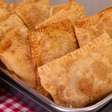 Massa de pastel caseira fácil e perfeita, que fica super crocante e sequinha para você rechear como desejar