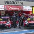 CAR Racing fatura top-10 com Léo Reis na corrida principal no Velocitta