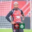 4 Palpites para Vitória x Palmeiras: Melhor mandante encontra o líder e melhor visitante em Salvador