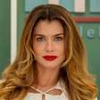 'Lugar delicado, mas busco respeito': com 5ª vilã da carreira, Alinne Moraes volta às novelas da Globo após cinco anos e expõe o maior desafio para viver Vanessa em 'Por Você'
