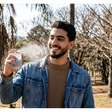 Cheiro de banho tomado o dia todo: esses 4 perfumes árabes com aroma de limpo que grudam na pele e exalam sofisticação nos dias quentes de Inverno