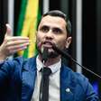 Cleitinho chora ao anunciar que desiste de se candidatar ao governo de Minas Gerais em meio a luto familiar: 'Não está fácil'