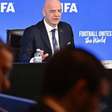 Infantino pode ganhar salário de R$ 5,3 milhões por semana após deixar a Fifa, diz jornal