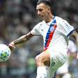 Iago chega à capital paulista para assinar contrato com o São Paulo