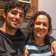 Apagou a noiva? Roupa da mãe de Gabriel Medina em casamento vira assunto: 'Camisola'