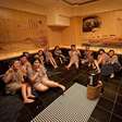 Por que as saunas da Coreia do Sul estão na moda entre os jovens?
