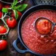Molho de tomate caseiro para congelar: receita saudável, prática e cheia de sabor