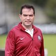 Corinthians busca zagueiro no Grêmio e recebe resposta da diretoria, segundo site