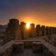 Com 13 torres no deserto peruano, Chankillo transformou pedra e horizonte em calendário solar
