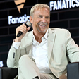 Há 66 anos, Kevin Costner não fazia ideia, mas conheceu uma das maiores lendas do cinema