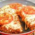 Pizza de sardinha na frigideira pronta em poucos minutos com uma massa bem fofinha e deliciosa