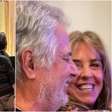 Viúvo de Rita Lee, Roberto de Carvalho posta fotos com Lilibeth Monteiro: 'Casal do ano'