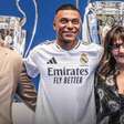 Nova cultura? Influência da família Mbappé muda regras internas de clube francês