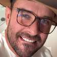 Diogo Nogueira é flagrado de Fusca e web não perdoa: 'Até ele'