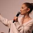 Ariana Grande vai dar um 'passo atrás' da vida pública após a turnê
