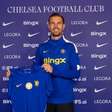 Chelsea anuncia a contratação de Henderson