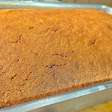 Bolo simples de trigo feito totalmente a mão, perfeito para acompanhar um café fresquinho