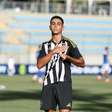 Atlético encaminha venda de atacante ao futebol árabe