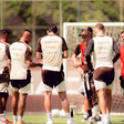 Imprensa do exterior crava saída do Flamengo