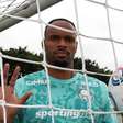 Carlos Miguel completa 50 partidas pelo Palmeiras e mira novas marcas