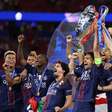 Liverpool mira dupla do PSG e mantém Barcola no radar