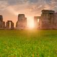 Novo estudo sugere como rocha de seis toneladas foi transportada desde a Escócia até Stonehenge há milhares de anos