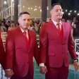 Trisal gay celebra casamento simbólico em Brasília e dividem opiniões na web