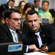 Candidatura de Flávio Bolsonaro perde 'palanque de alto potencial' com desistência de Cleitinho ao governo de MG, aponta cientista político