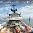 Neymar posta foto em luxuosa lancha e amplia provocação a presidente do Remo: 'Vagabundiando'