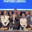Flávio Bolsonaro diz que teve filhas para cuidarem dele quando for idoso: 'Fiz exatamente para isso'