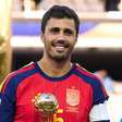 Barcelona encaminha acordo com Rodri e agora negocia com o Manchester City