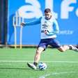 Fora dos planos, lateral é liberado pelo Grêmio a procurar outro clube
