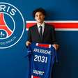 PSG anuncia Akliouche após perder disputa por Diomande