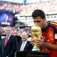 Barcelona dá 'chapéu' no arquirrival Real Madrid em negociação com Rodri, dizem jornais espanhóis
