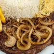 Receita fácil: Bife na cerveja preta pronto em 30 minutos