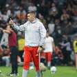 Pezzolano reforça marca do classificado Internacional: "Soube sofrer"