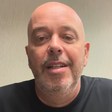Doença de Alex Escobar: o que é a miastenia gravis, condição que afeta a fala e a mastigação