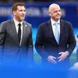 Infantino busca apoio da Conmebol durante crise na Fifa
