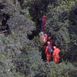Helicóptero cai em área de mata no Rio de Janeiro; 4 pessoas morreram, dizem bombeiros