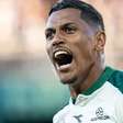Pedro Rocha marca, e Coritiba vence a Chapecoense no Brasileirão