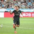 Com doblete de Marmoush, City bate Atlético de Madrid em amistoso