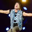 Bruce Dickinson, do Iron Maiden, anuncia álbum solo gravado no estúdio de Dave Grohl